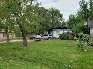 9407 Montgomery Ln, La Porte, TX 77571