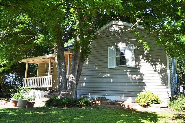 1st image of 1209 S West St