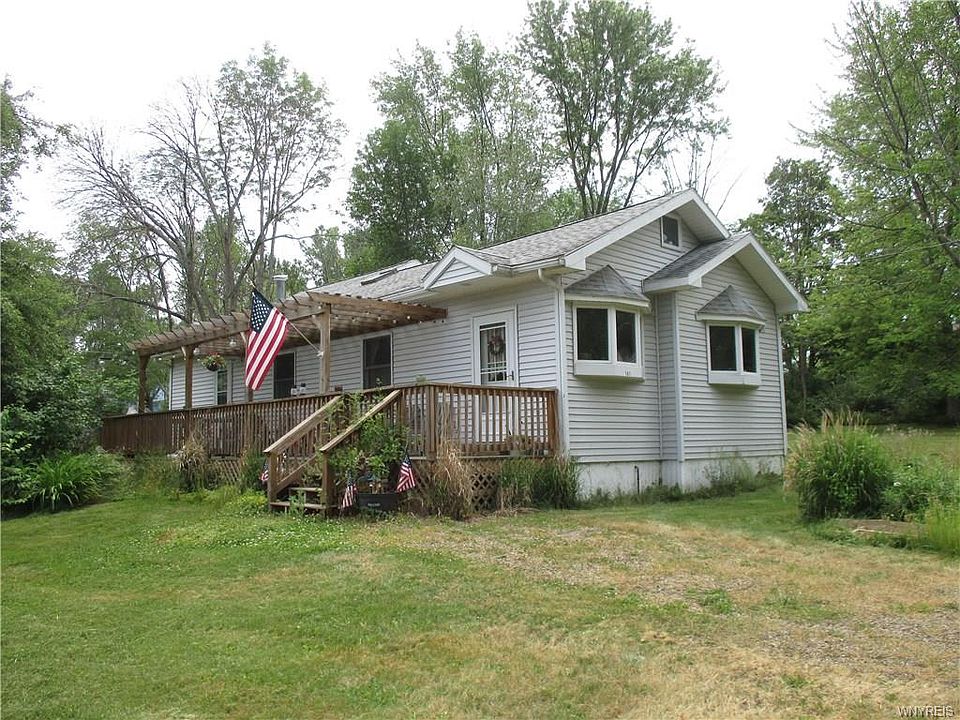 1st image of 161 Humboldt Ave