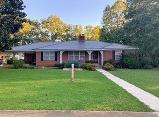 261 Main St, Nettleton, MS 38858