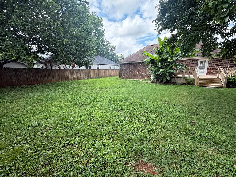 2510 Jones Blvd — Photo 14