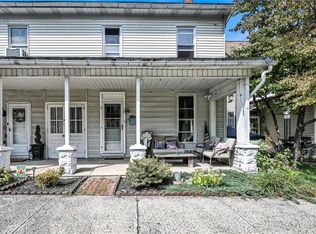 26 North St, Slatington, PA 18080