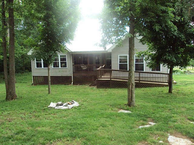 2nd image of 1822 Rowletts Cave Springs Rd