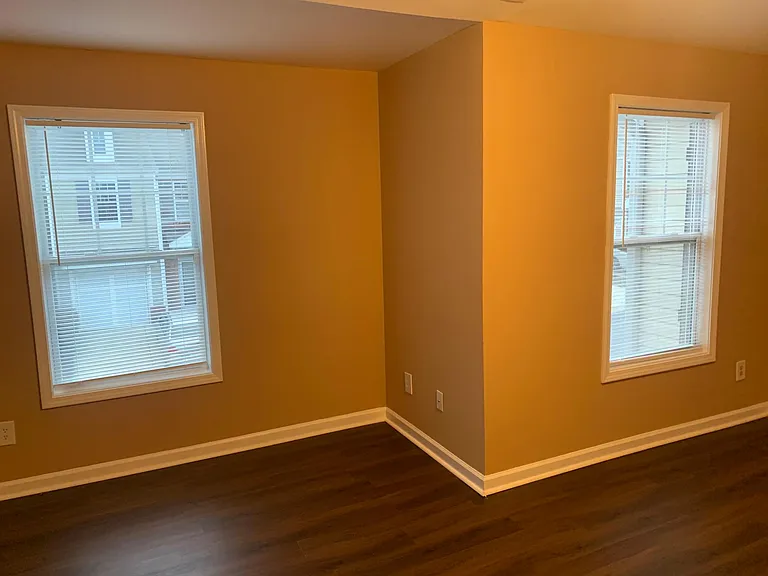 2179 Executive Dr — Photo 15