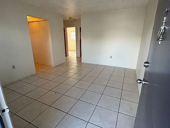2nd image of 1750 NE 149th St APT 3