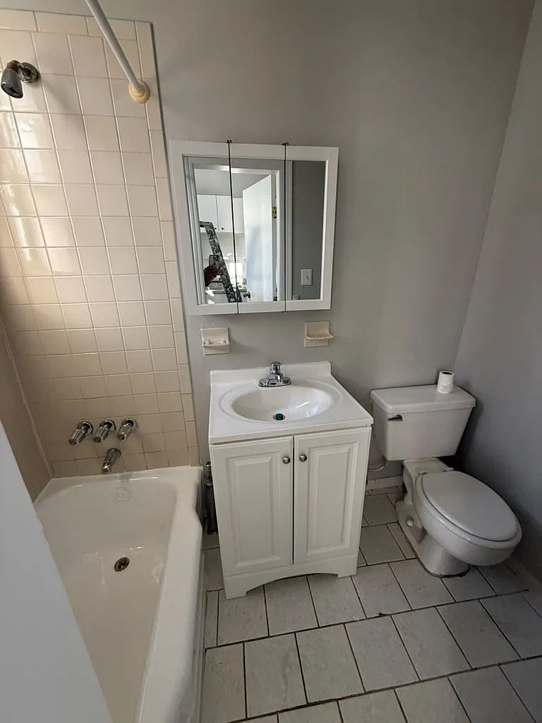 Studio, $1,450 — Photo 1