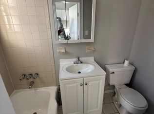 7125 Fresh Pond Rd #2R, Ridgewood, NY 11385