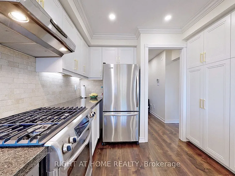 95 Lensmith Dr #MAIN AND UPPER FLOOR — Photo 29