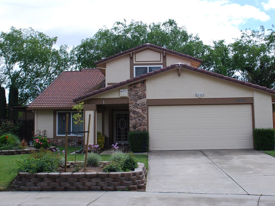 1st image of 2590 Gerald Ct