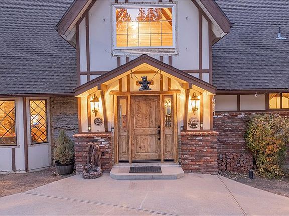 3rd image of 787 Cove Dr