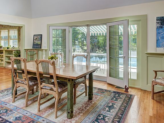 3rd image of 33 Sycamore Dr