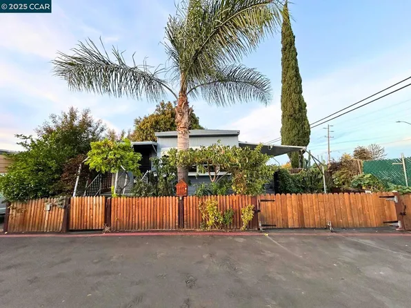 55 Pacifica Ave Trlr 110, Bay Point, CA 94565