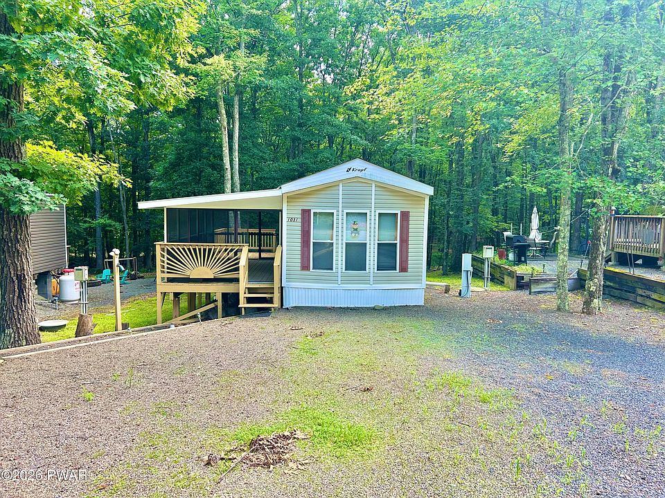 1st image of 269 Village Dr E