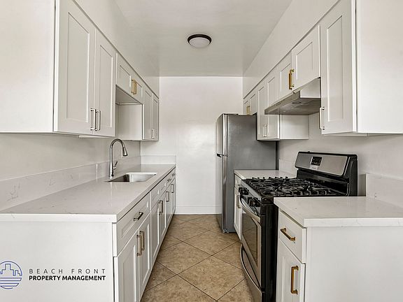 2nd image of 2216 W Wardlow Rd APT 4