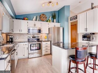 6809 Setzler Pkwy N, Brooklyn Park, MN 55445