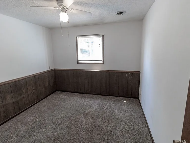 2932 Leeway Dr #C — Photo 15