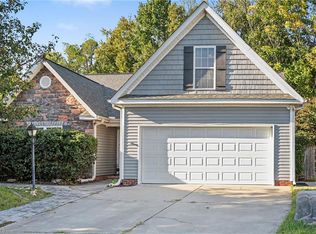 40 Quartz Ct, Gibsonville, NC 27249