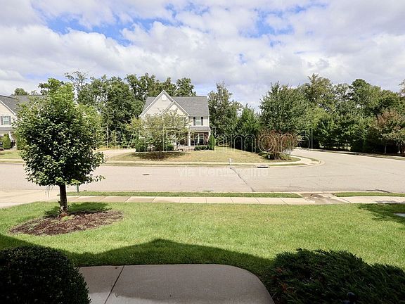 3rd image of 6924 Swanhaven Dr