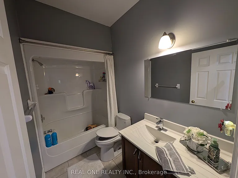 162 Golden Meadow Rd N — Photo 14
