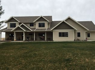 21461 90th St, Cresco, IA 52136