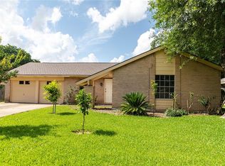 11410 Larkdale Dr, Houston, TX 77099