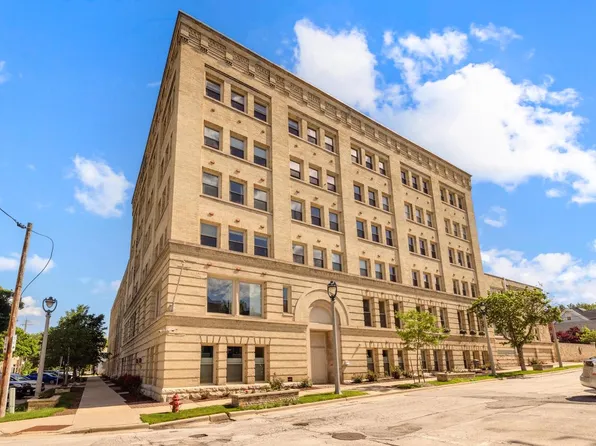 904 East Pearson STREET #119, Milwaukee, WI 53202