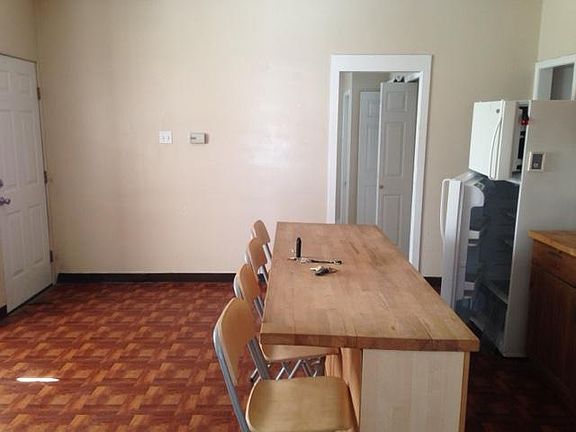 2nd image of 401 N Pennsylvania Ave APT A