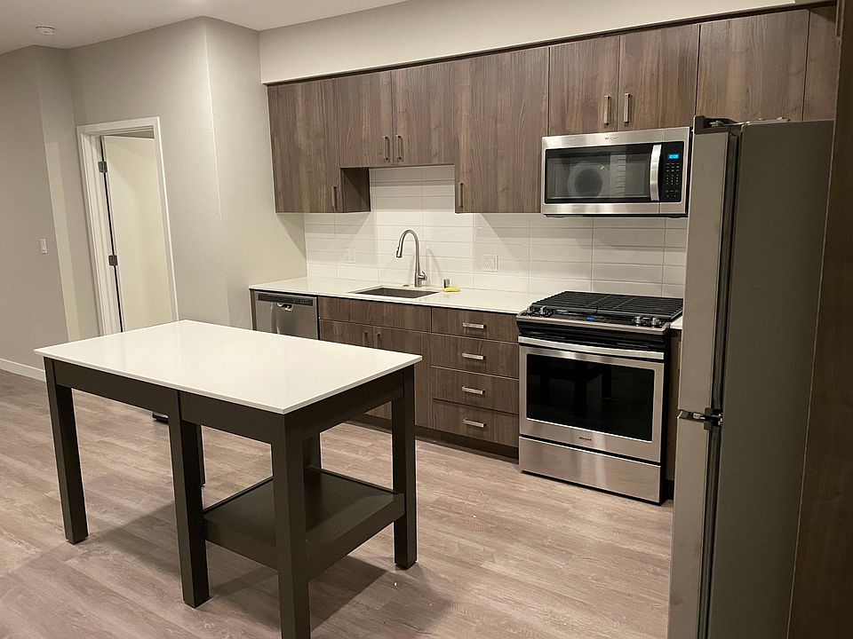 Kitchen + Island, new stainless steel appliances