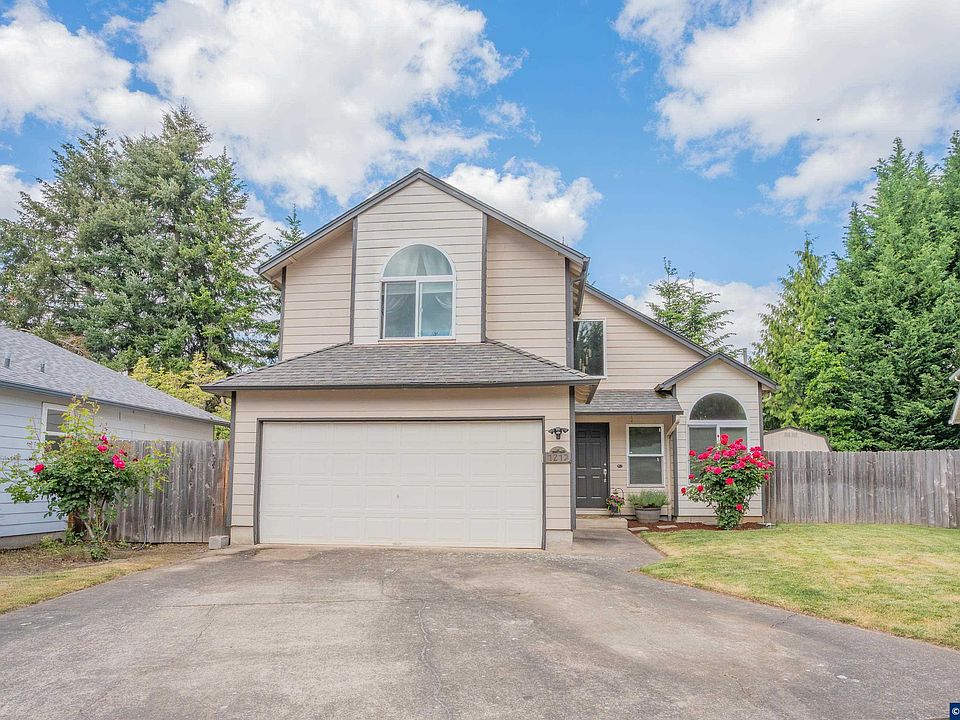 1st image of 1213 NE Conroy Pl