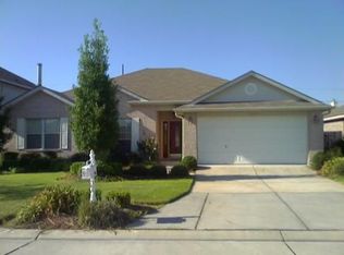 2325 S Village Green St, Harvey, LA 70058