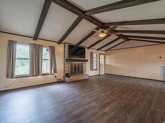 2nd image of 1002 RIVER OAK DR
