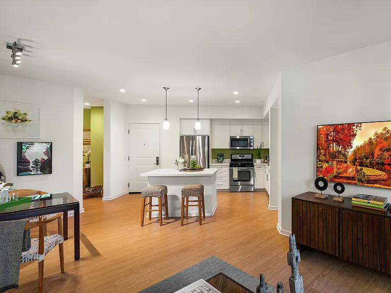 Monticello Apartment Homes — Photo 7