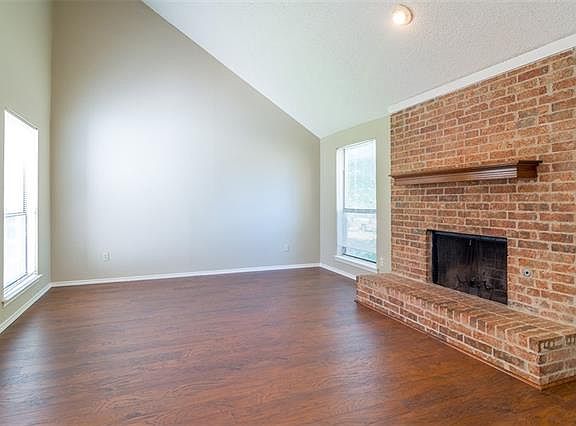 4th image of 4421 Denver Dr