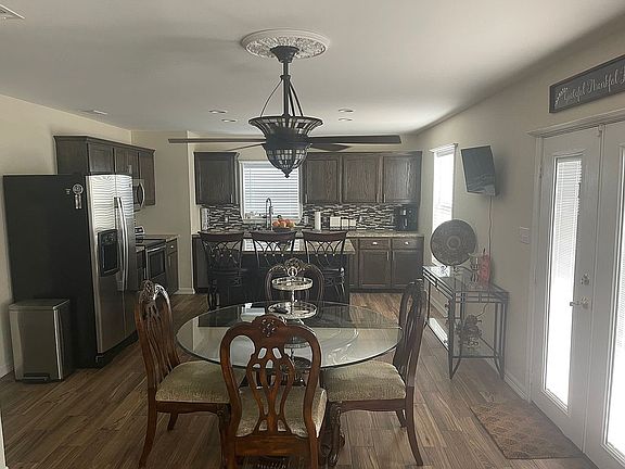 4th image of 26378 Meredith St