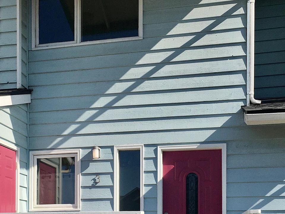 Exterior & Front Porch