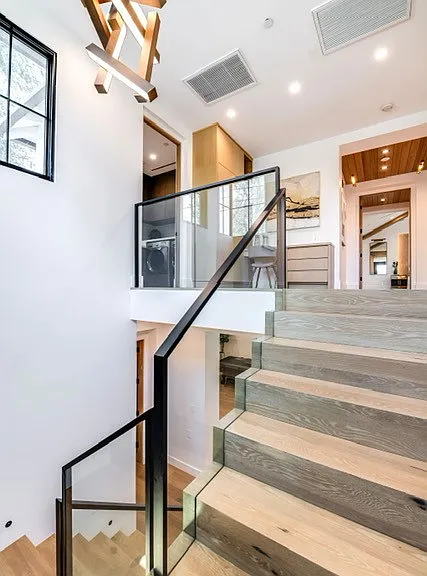 5150 Beeman Ave — Photo 24