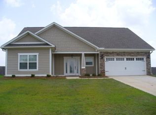 210 Weeping Willow Trl, Headland, AL 36345