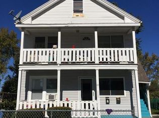 28 Moore St, Springfield, MA 01107