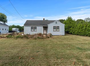 53 S Phillips Ave, Speonk, NY 11972