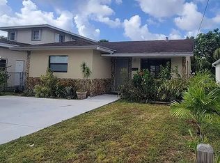 709 NW 6th St, Hallandale, FL 33009