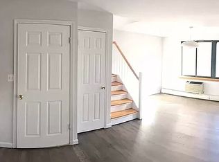 26 Clinton St APT 5, New York, NY 10002