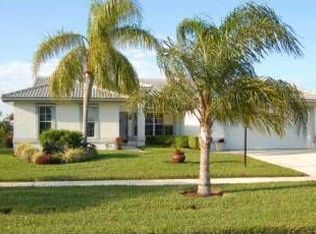 5621 Aspen Ridge Cir, Delray Beach, FL 33484