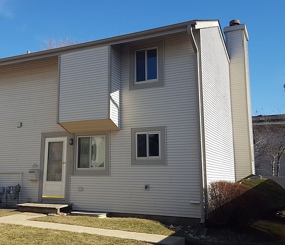 1st image of 1024 Emerald Dr