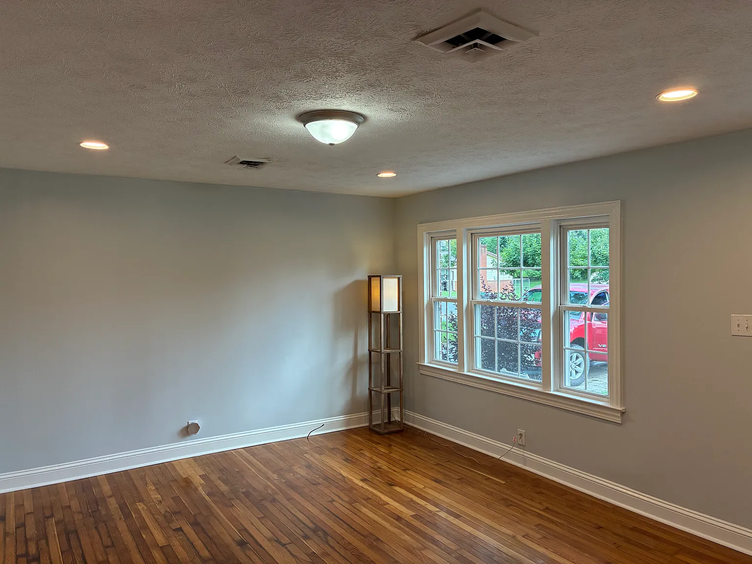 3 bed, 1482 sqft, $1,800 — Photo 4