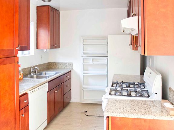 5th image of 211 N Huntington Ave APT 4