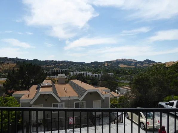 10 Professional Center Pkwy APT 26, San Rafael, CA 94903