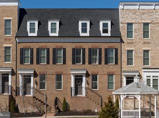 11390 Ridgeline Rd, Fairfax, VA 22030