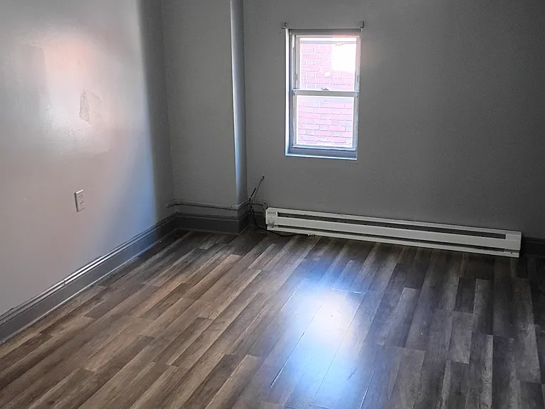 1129 Lehman St #2 — Photo 9