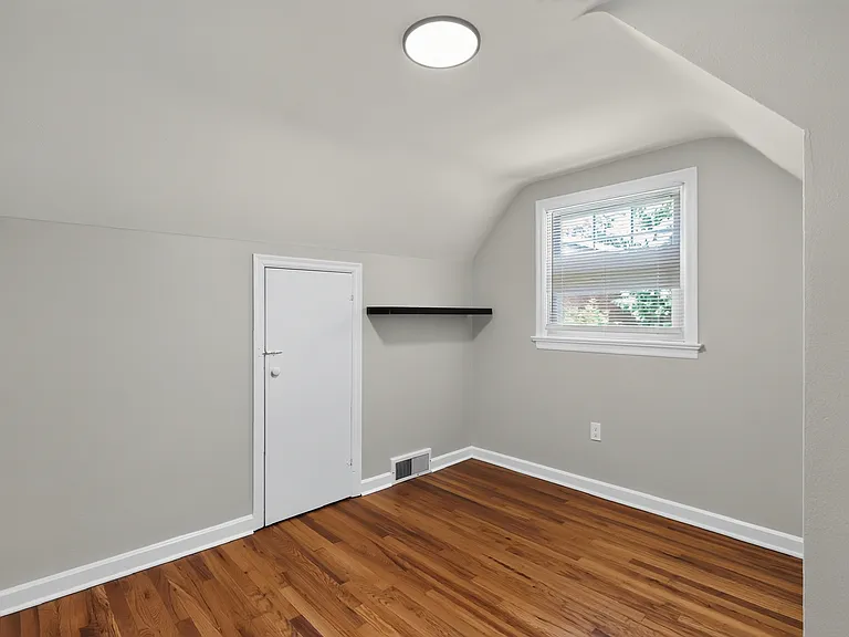 239 S Sparks St — Photo 32