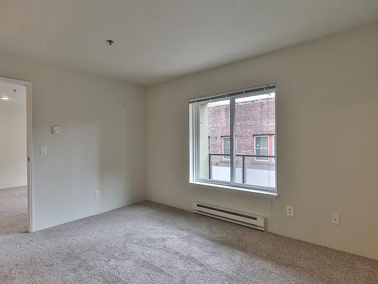Charbonneau Apartments — Photo 42